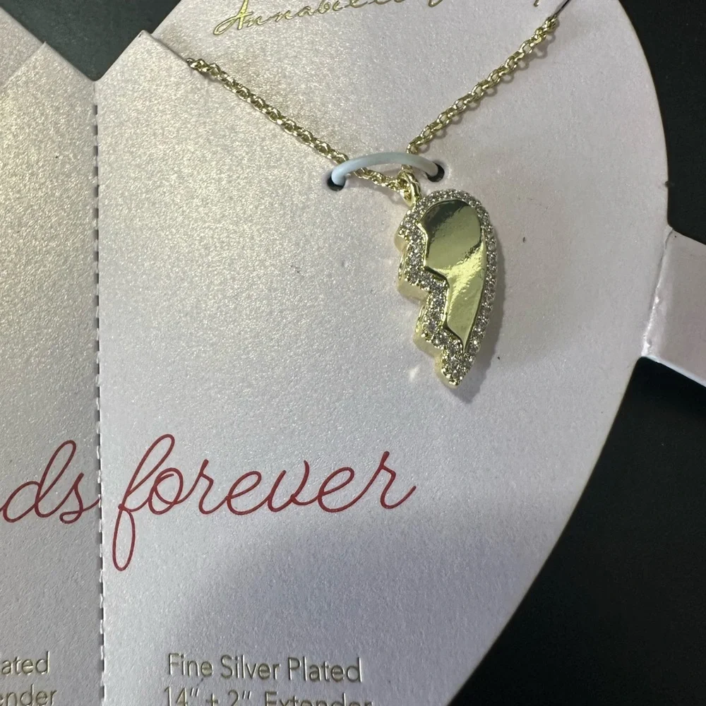 🆕Bundle of 2 Sets Annabelle Lilly Friendship Necklaces